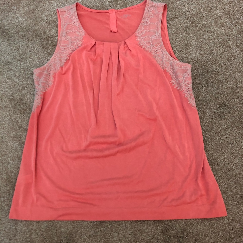 Woman’s dressy tank top